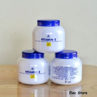 Kem Dưỡng Ẩm Vitamin E nắp xanh Siêu Dưỡng ẩm hủ 200gram - Thái Lan