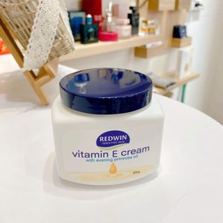 Kem dưỡng da mềm mịn vitamin E ÚC RedwinCream - 300ml