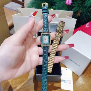 XẢ KHO SET ĐỒNG HỒ NỮ CAO CẤP ARMANY CHỮ NHẬT XANH LÁ TẶNG KÈM DÂY THÉP FULLBOX HÃNG