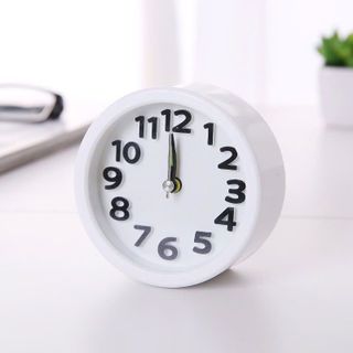 ĐỒNG HỒ BÁO THỨC HÌNH TRÒN ĐEN, TRẮNG