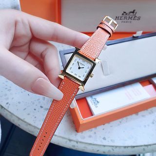 ĐỒNG HỒ NỮ CAO CẤP MỚI NHẤT HEMES DÂY DA MẶT SỐ NIỀNG VÀNG TRƠN