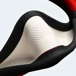 Bọc Vô Lăng Ô Tô Da Carbon 3D Nổi Vân Móng Rồng Cao Cấp 38cm - L26