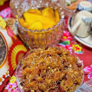 MỨT NGÀO TÁO ĐỎ CHÙM RUỘT, THƠM NGON KHÓ QUÊN 500G - WINNIE HOUSE