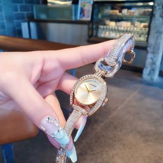 ĐỒNG HỒ NỮ THỜI TRANG HOT TREND GU CII LẮC MỚI VIỀN HỘT