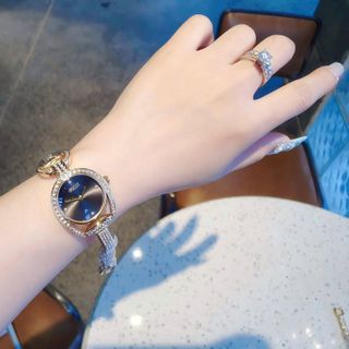 ĐỒNG HỒ NỮ THỜI TRANG HOT TREND GU CII LẮC MỚI VIỀN HỘT