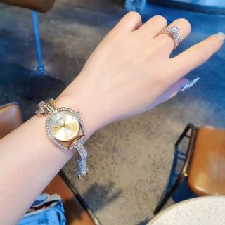 ĐỒNG HỒ NỮ THỜI TRANG HOT TREND GU CII LẮC MỚI VIỀN HỘT