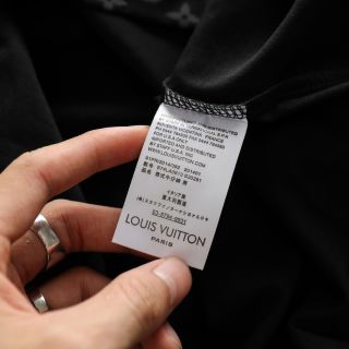 Áo thun nam.  Chất cotton 100% 4c cao cấp, mịn đẹp,Form slim. Unisex nam nữ đều mặc được, in nhung cao cấp