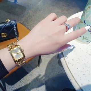 ĐỒNG HỒ NỮ THỜI TRANG HOT TREND GUEZZ KIỀNG MẶT VUÔNG
