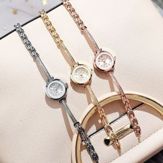 Đồng hồ bảng kiềng đính đá phối mặt tròn tinh tế sang trọng ( Hàng Giá Tận Xưởng )