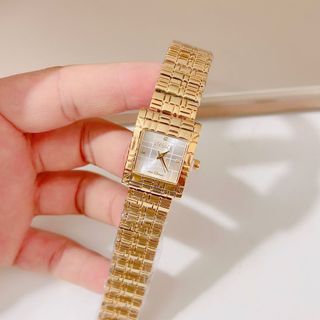 Đồng hồ nữ versacesw mẫu mới