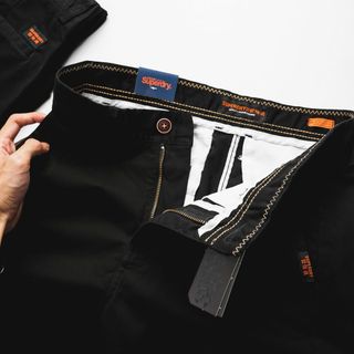 Quần short kaki nam. Chất vải 98% cotton dày dặn đanh mịn 2% sợi Spandex co giãn thoải mái