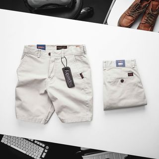 Quần short kaki nam. Chất vải 98% cotton dày dặn đanh mịn 2% sợi Spandex co giãn thoải mái