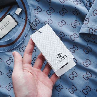 Áo thun nam.  Chất liệu : 100%Cotton 2 chiều, mình hàng dày đẹp.