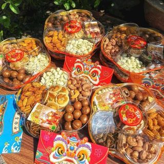 Khay hạt hoa mai lục vị 700gr
