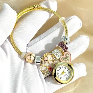 Đồng hồ vòng tay pann charm mẫu mã đa dạng , độc đáo, đính charm sang trọng. ( Hàng Giá Tận Xưởng )