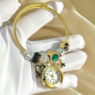 Đồng hồ vòng tay pann charm mẫu mã đa dạng , độc đáo, đính charm sang trọng. ( Hàng Giá Tận Xưởng )