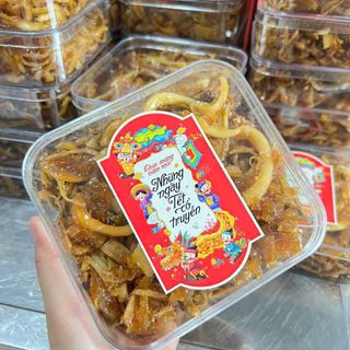 MỨT CHUỐI XIÊM XÀO KHÓM DỪA NON, ĐẬM VỊ QUÊ, ĂN LÀ MÊ 500G - WINNIE HOUSE