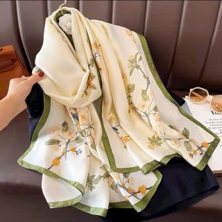 Khăn silk bản rộng