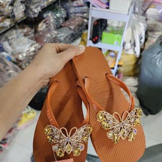 DÉP KẸP BƯỚM