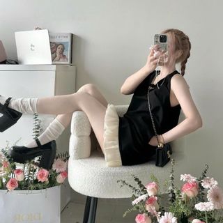 Váy Xuông Cổ Chữ V Dáng Ngắn Bánh Bèo Thả Dáng Ngày Hè