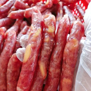 Lạp xưởng khô tôm trứng muối đặc biệt