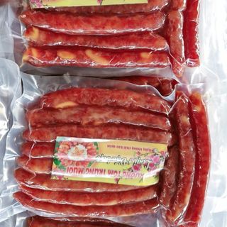 Lạp xưởng khô tôm trứng muối đặc biệt