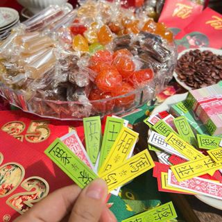 HỘP QUÀ MỨT TẾT: TRAO GỬI YÊU THƯƠNG, ĐÓN XUÂN SUNG TÚC 1KG - WINNIE HOUSE