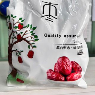 Táo Đỏ Túi 1000gr Size 10-11 Trái Lớn