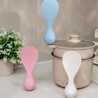 Muỗng xới cơm lật đật