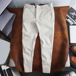 Quần kaki dài nam. Chất vải 98% cotton dày dặn đanh mịn 2% sợi Spandex co giãn thoải mái