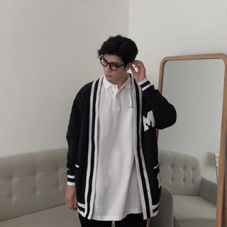 Áo khoác nam nữ cardigan viền đen trắng có túi in chữ MARCUS Unisex Menswear