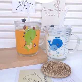 Ly Thủy Tinh Chia Vạch 350ml kèm Ống Hút - B371