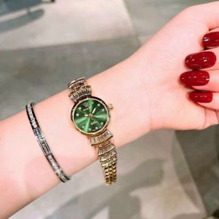 Đồng hồ lắc xi mới về lại