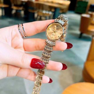 Đồng hồ lắc xi mới về lại
