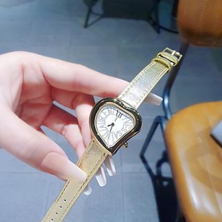 ĐỒNG HỒ NỮ CAO CẤP MỚI NHẤT YvS L DÂY DA MẶT TRÁI TIM
