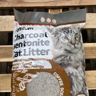 Cát mèo chính hãng WhiskerCats đất sét tự nhiên, khử mùi, vón cục tốt