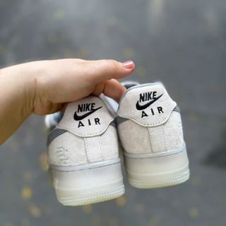 AF1 da lộn Bản Siêu cấp
Size: 36 đến 45
Sỉ: 440 chọn size ( ri : ib  )