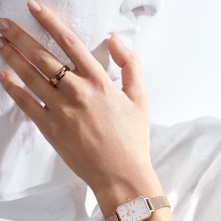 ĐỒNG HỒ NAM NỮ CAO CẤP MỚI NHẤT DAWWLE MẶT CHỮ NHẬT MỚI DÂY DA VÀ LƯỚI