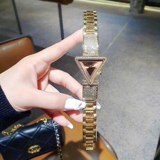 ĐỒNG HỒ NỮ THỜI TRANG HOT TREND GUEZZ MẶT TAM GIÁC VIỀN HỘT
