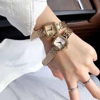 ĐỒNG HỒ NỮ THỜI TRANG GUZCI MẶT VUÔNG SIZE MINI