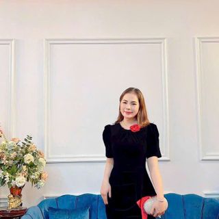 Đầm cổ yếm kết bông cườm thiết kế sang trọng hàng cao cấp