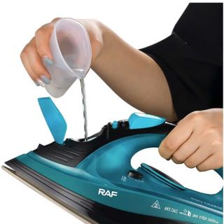 Bàn Là Hơi Nước Cầm Tay Không Dây RAF 2400W Chức Năng Tự Làm Sạch Và Chống Nhỏ Giọt Tiện Lợi Mạnh Mẽ - Kho sỉ Jan Mart