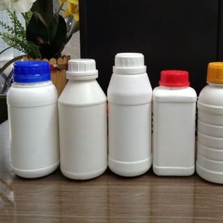 Chai nhựa đựng 1 lít hoá chất, bình nhựa 2 lít đựng thuốc sát trùng, can nhựa 5 lít đựng thuốc thú y
