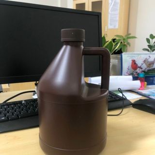 Sản xuất can nhựa 500ml vuông đen, can nhựa 1 lít đựng thuốc BVTV, can nhựa 2 lít đựng hoá chất, can đựng 5 lít hoá chất loãng