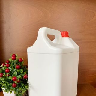 Sản xuất can nhựa 500ml vuông đen, can nhựa 1 lít đựng thuốc BVTV, can nhựa 2 lít đựng hoá chất, can đựng 5 lít hoá chất loãng