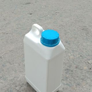 Can nhựa 500ml đựng dung môi, bán can nhựa 1 lít đựng hoá chất, can nhựa 2 lít đựng thuốc thuỷ sản, can nhựa 5 lít đựng thuốc diệt côn trùng