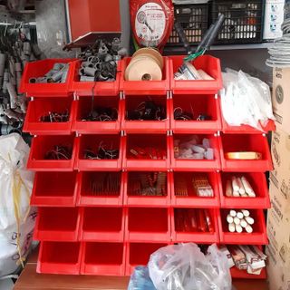 Khay nhựa A5 đựng dụng cụ, kệ nhựa đựng phụ tùng xe máy, khay nhựa đựng linh kiện phân loại TPHCM
