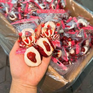 Táo Đỏ Kẹp Sữa Dâu