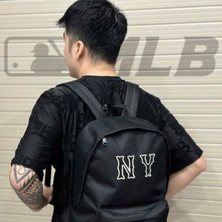 Balo thời trang NY 2025