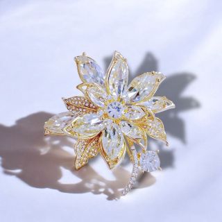 Ghim Cài Áo Hình Hoa Pha Lê Thời Trang Sang Trọng Làm Quà Tặng Cao Cấp Cho Nam Nữ - 5.5cm
